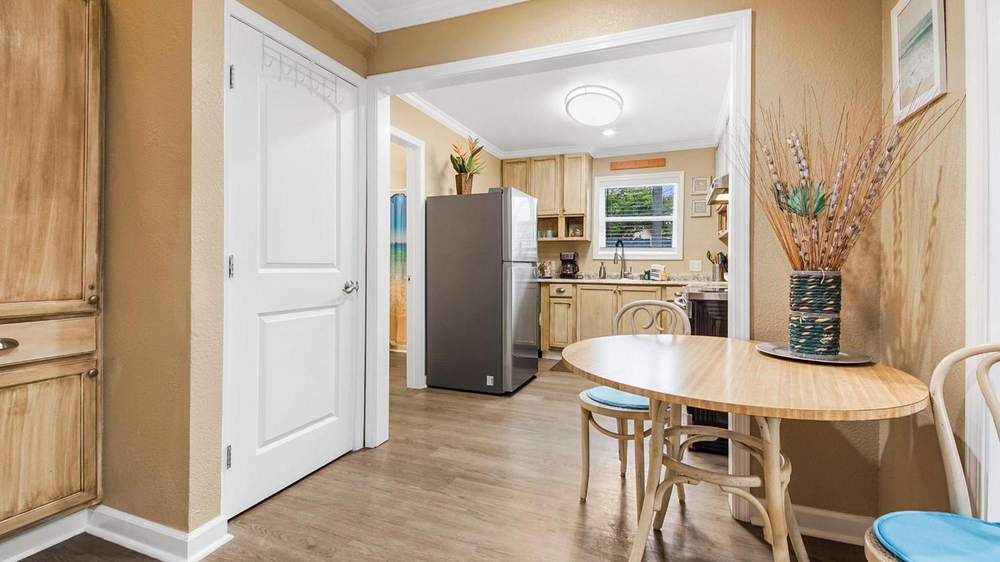 Beachlife Unit Bc Getaway Sleeps 22 Holiday home